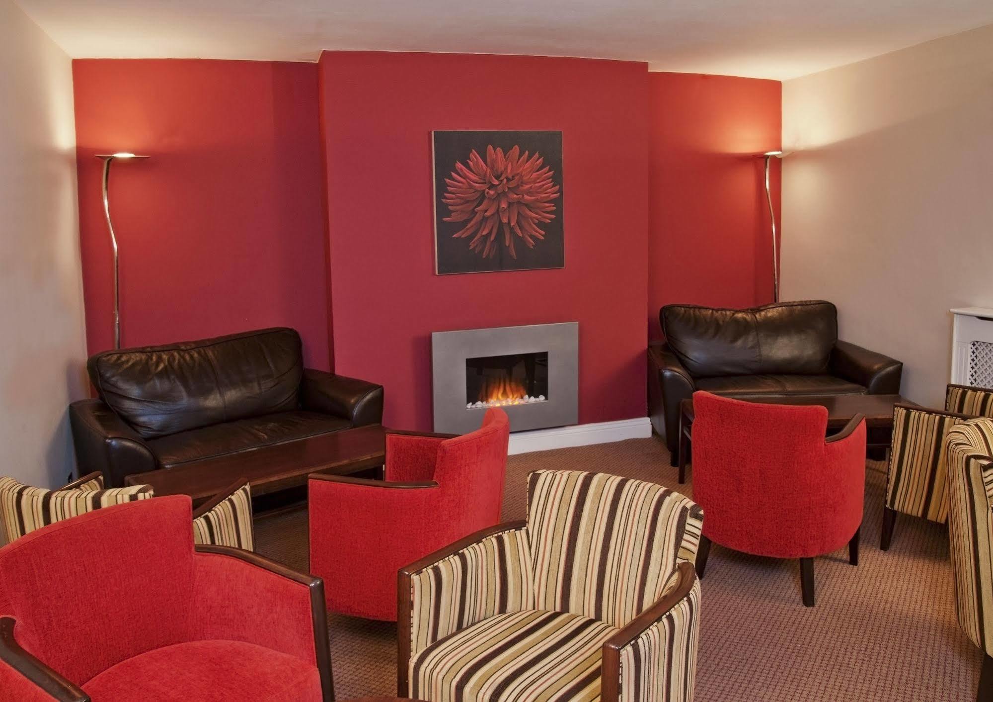 Clarence Court Hotel Cheltenham Buitenkant foto